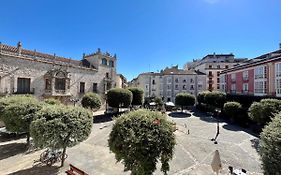 Apartamento en la Plaza de Libertad junto al CID Campeador Burgos